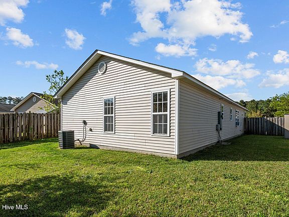 4th image of 1732 Westpointe Drive