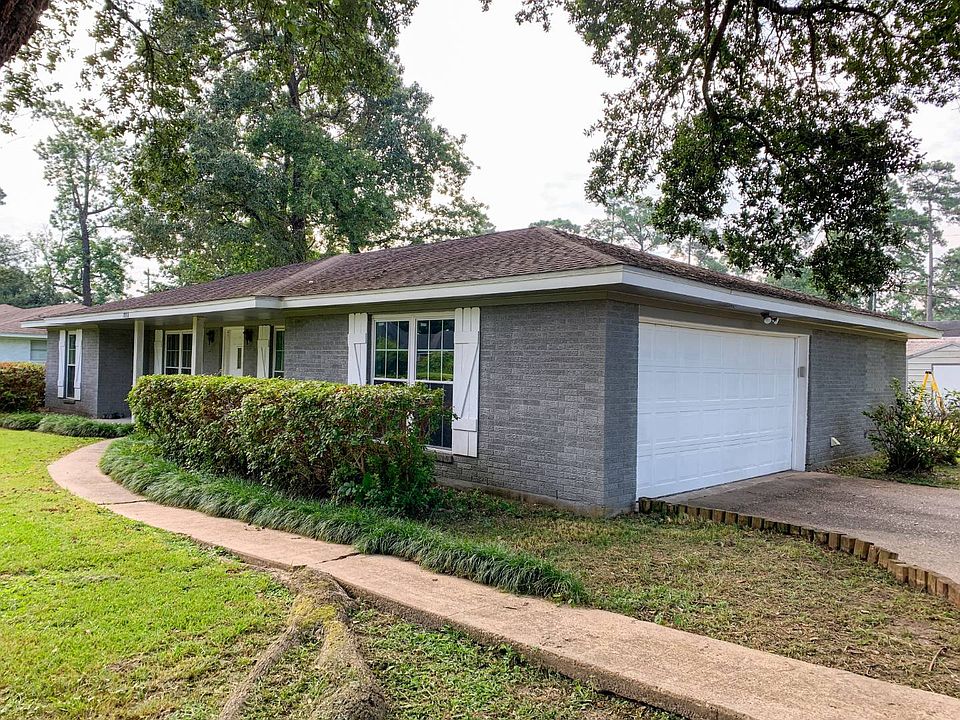 1st image of 1880 Wexford Dr