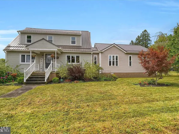 610 N 8th St, Bellwood, PA 16617