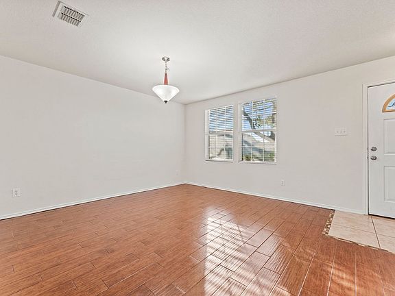 4th image of 9041 Troy Dr