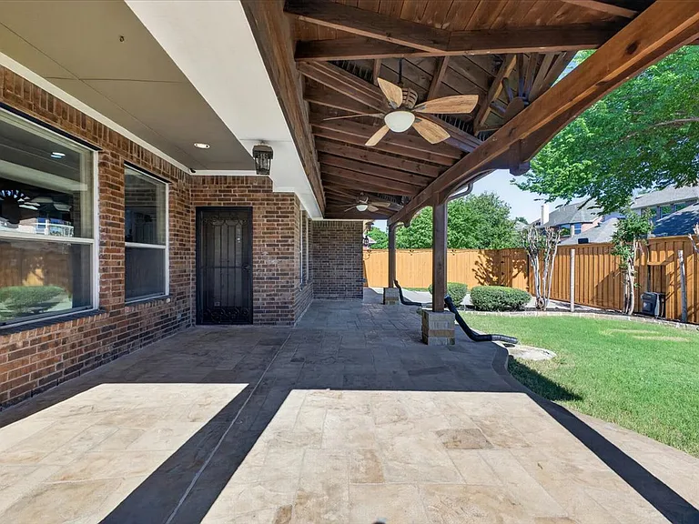 14668 Blakehill Dr — Photo 49
