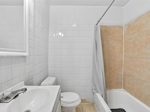 4th image of 5925 SW 64th St