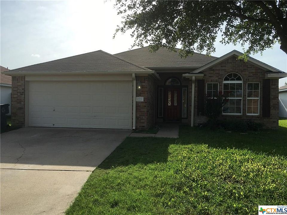 1st image of 1722 Wood Creek Dr