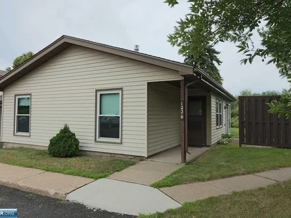 1226 Cedar Ln, Virginia, MN 55792