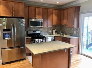 252 Gold St #1, South Boston, MA 02127