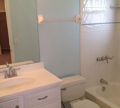 5th image of 1601 Winter Green Blvd