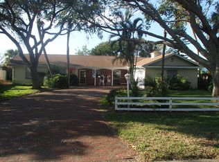 975 Trinidad Rd, Cocoa Beach, FL 32931