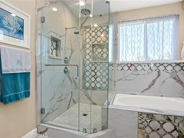 2330 Coffman Dr — Photo 5