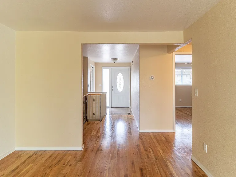 340 Denver St NE — Photo 10