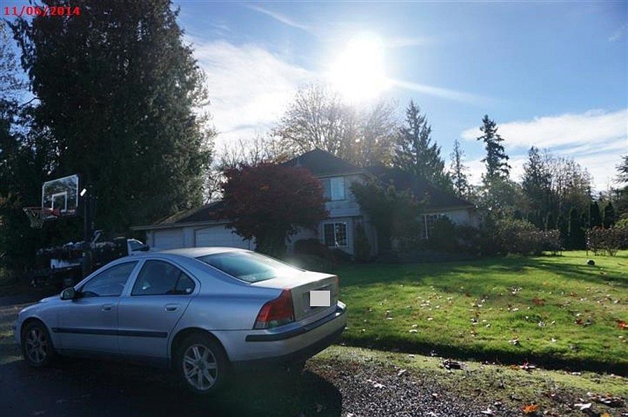 1st image of 821 120th Ave E