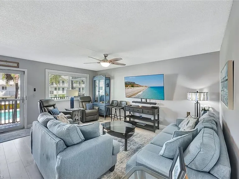 766 Central Ave #207 — Photo 3