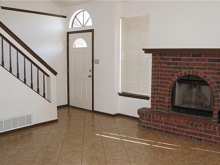 11549 Kristy Weaver Dr — Photo 5