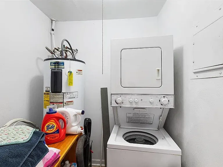 1780 Liberty Ln #C32 — Photo 12