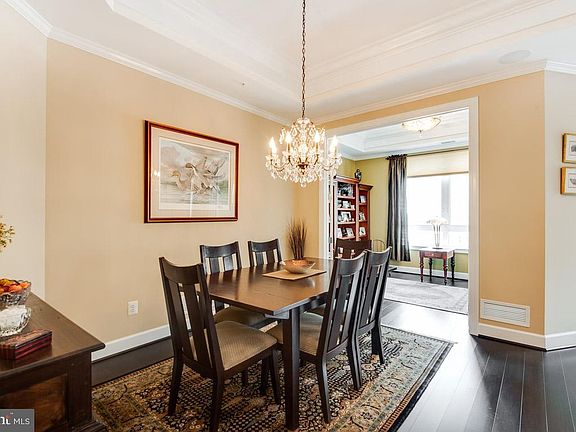 5th image of 1915 Towne Centre Blvd Unit 705