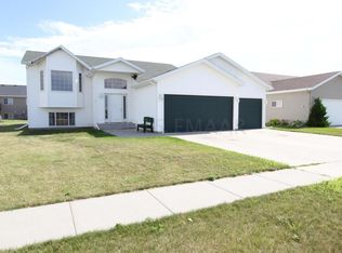 1136 39th Ave W, West Fargo, ND 58078