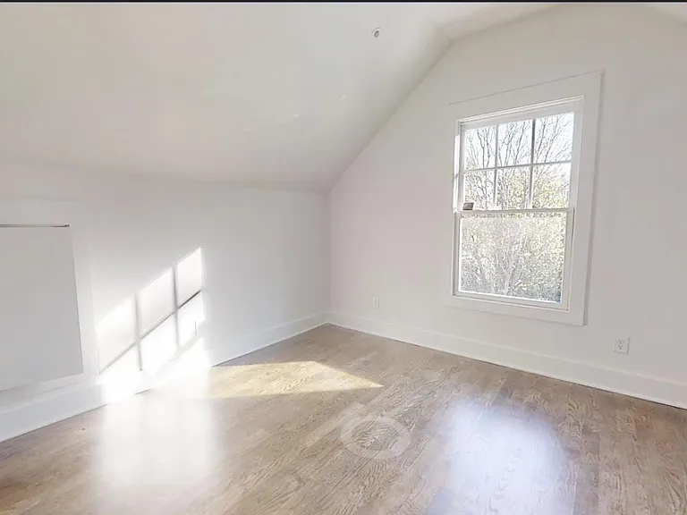 1002 Center St NW — Photo 14