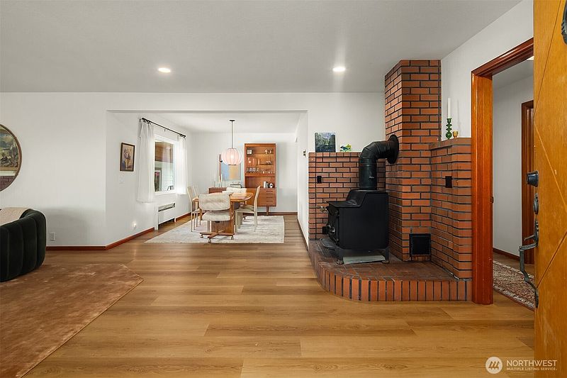 5th image of 1707 8th Street