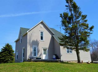 17342 Ferry Rd, Charlevoix, MI 49720