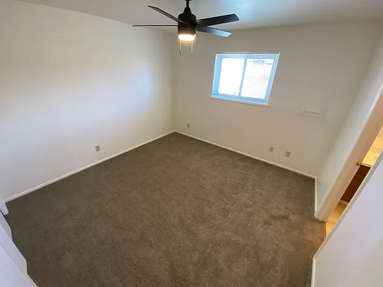 154 S Los Pinos Dr — Photo 46