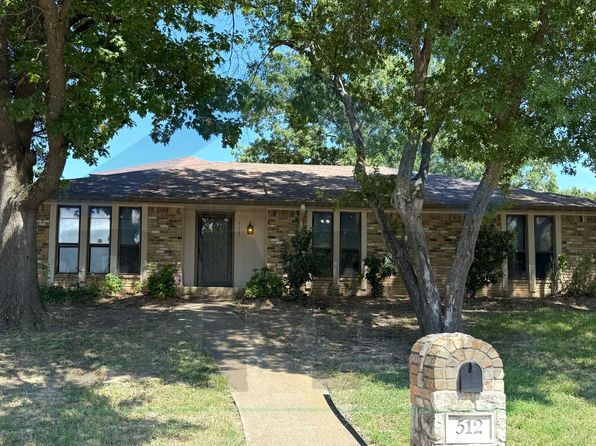 512 Newcastle Dr