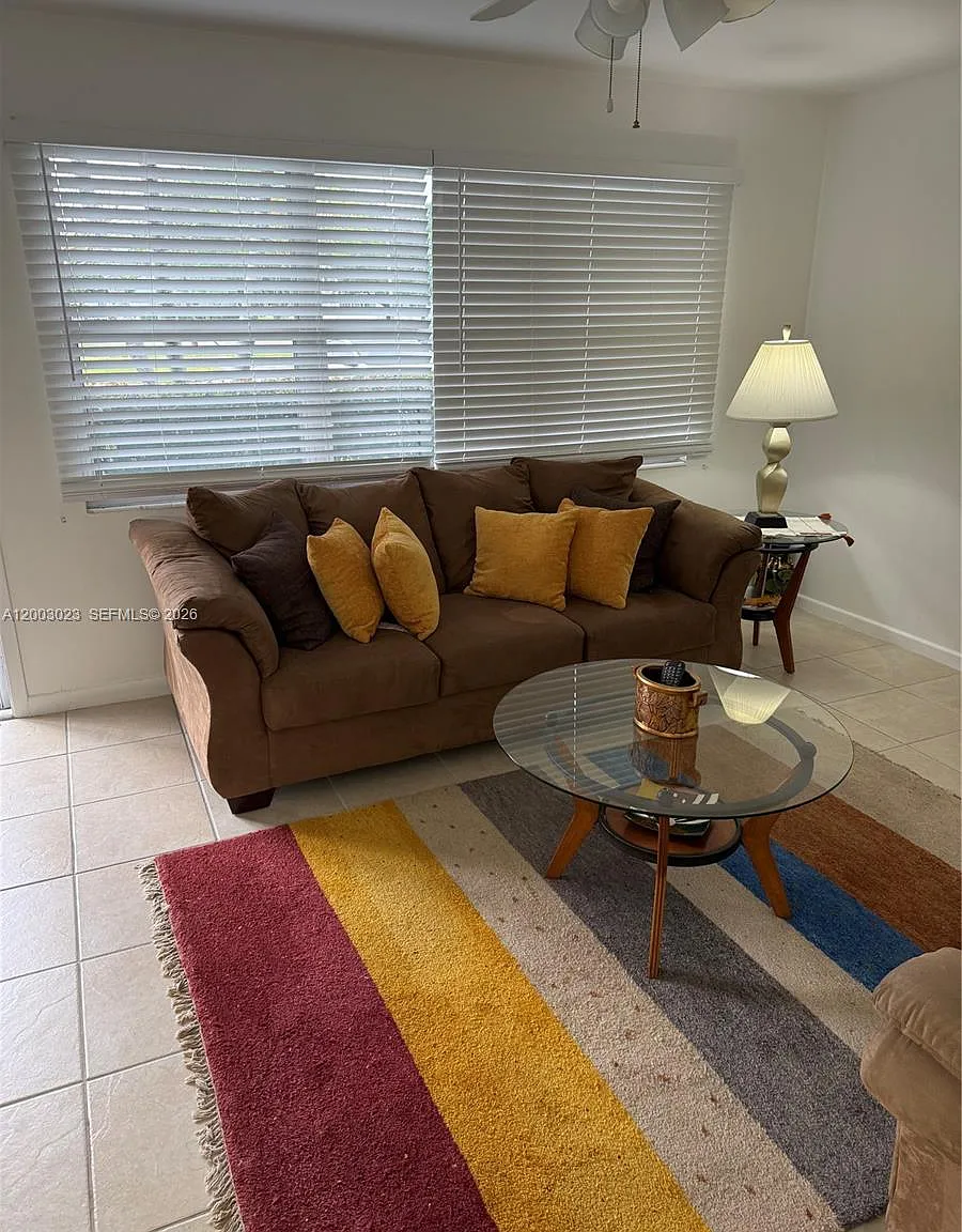 Prescott J Condo — Photo 3