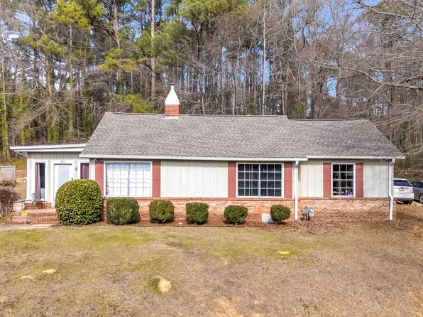 216 Virginia Dr, Bessemer, AL 35023