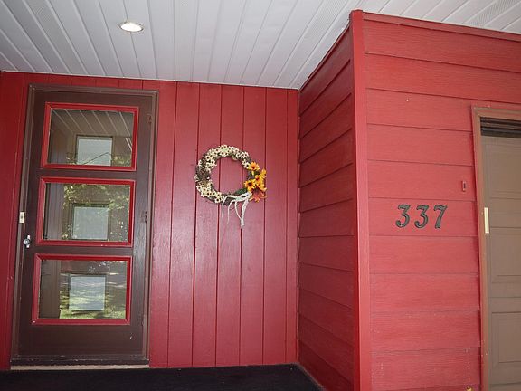 2nd image of 337 Murray St