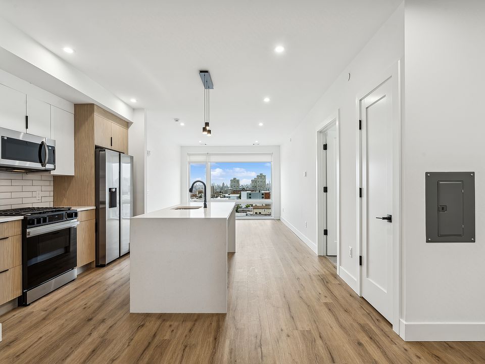 1 bed/den kitchen - 03