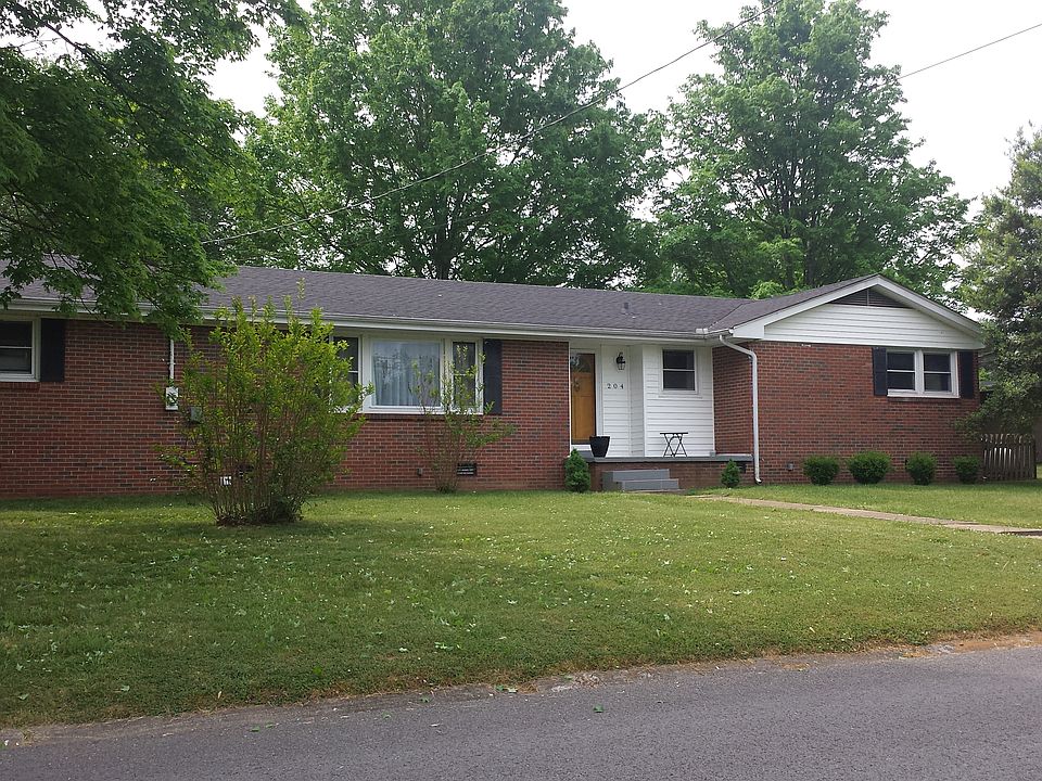 1st image of 204 Fairlane Dr