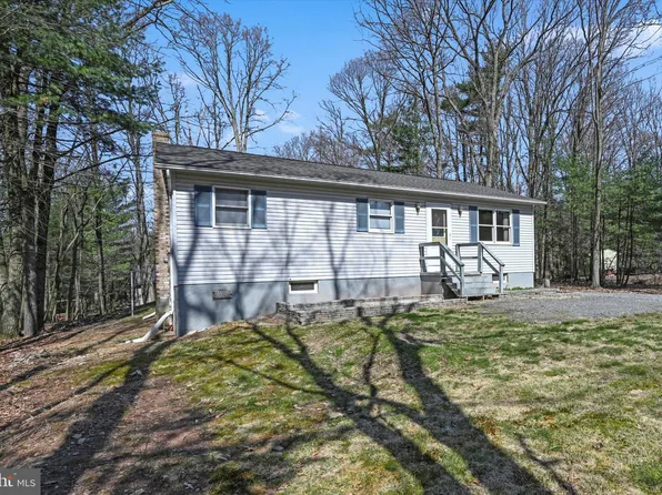 2580 Papoose Dr, Auburn, PA 17922