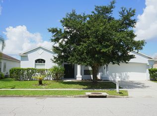 1707 Tangledvine Dr, Zephyrhills, FL 33543