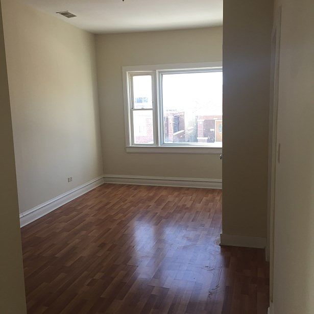 1st image of 6535 S Washtenaw Ave
