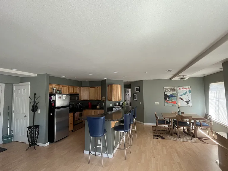 28 Colorado Ave #E — Photo 7