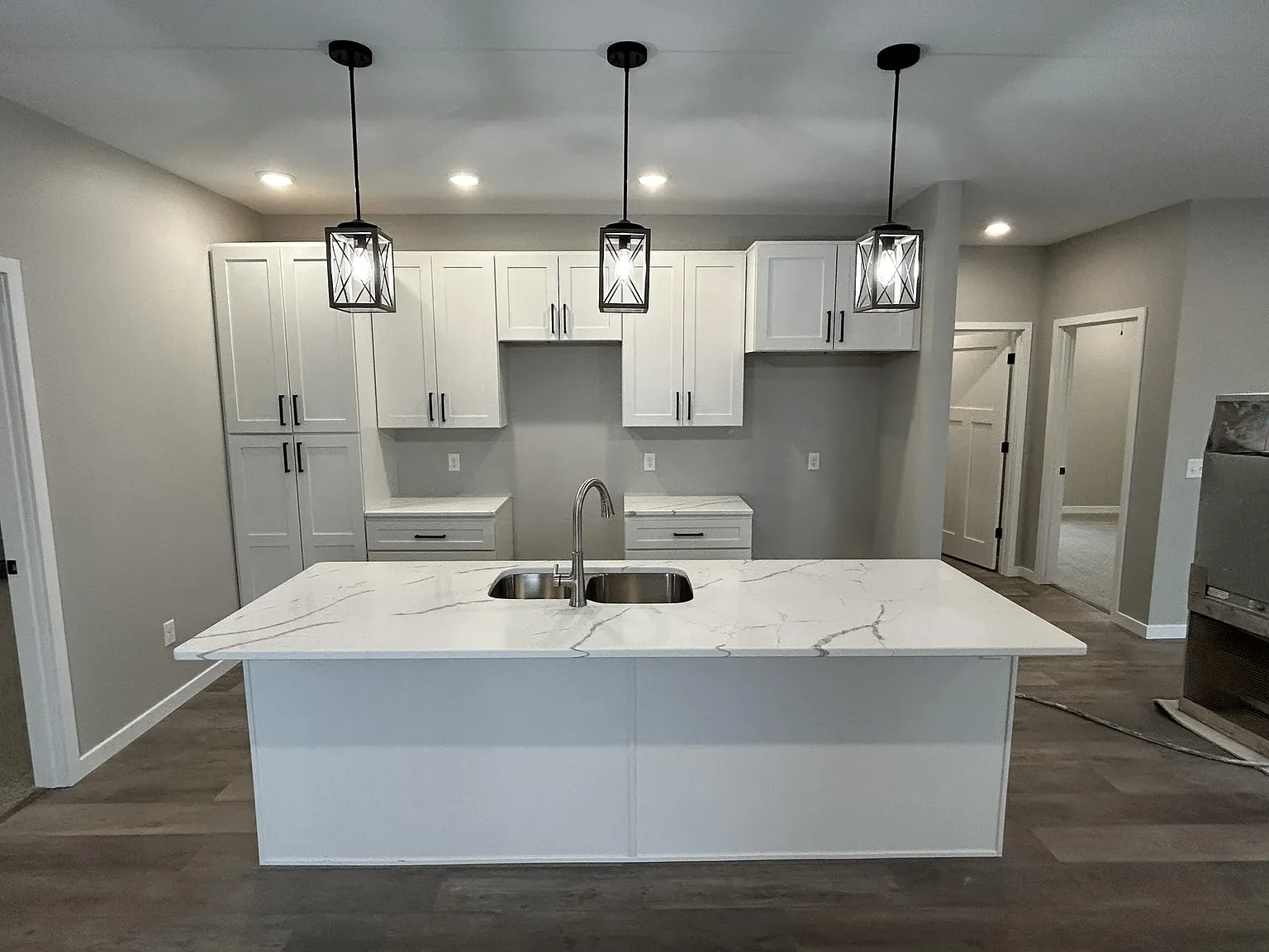 3 bed, 1456 sqft, $1,900 — Photo 2