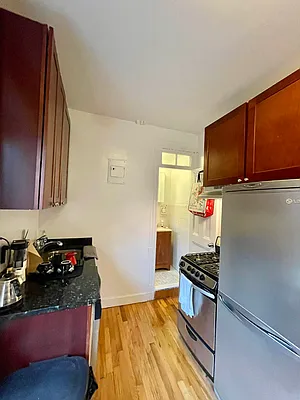 Rented by LJ Sloane Management | media 16