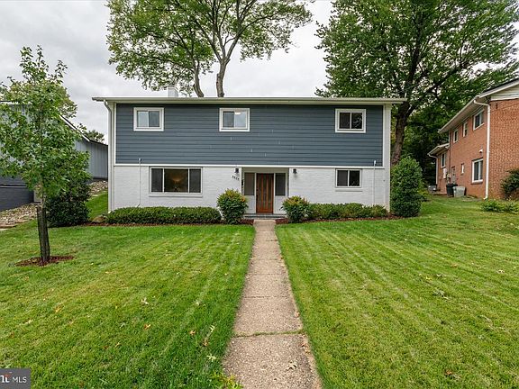 2nd image of 9834 Cherry Tree Ln