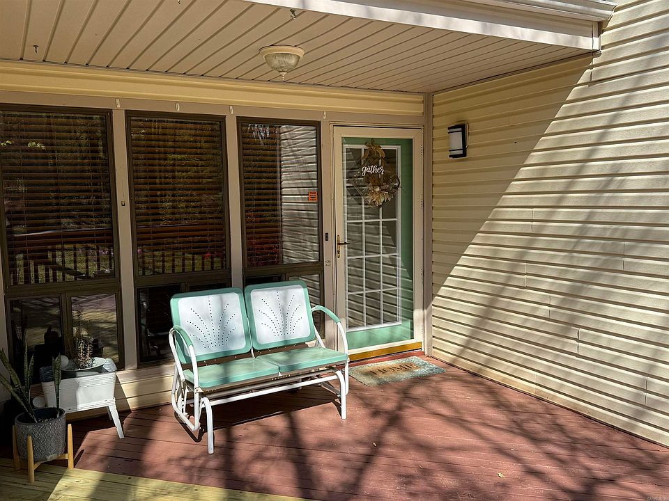1st image of 118 Richwood Dr APT 52