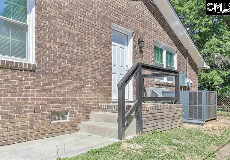 2129 Apple Valley Rd #B — Photo 2