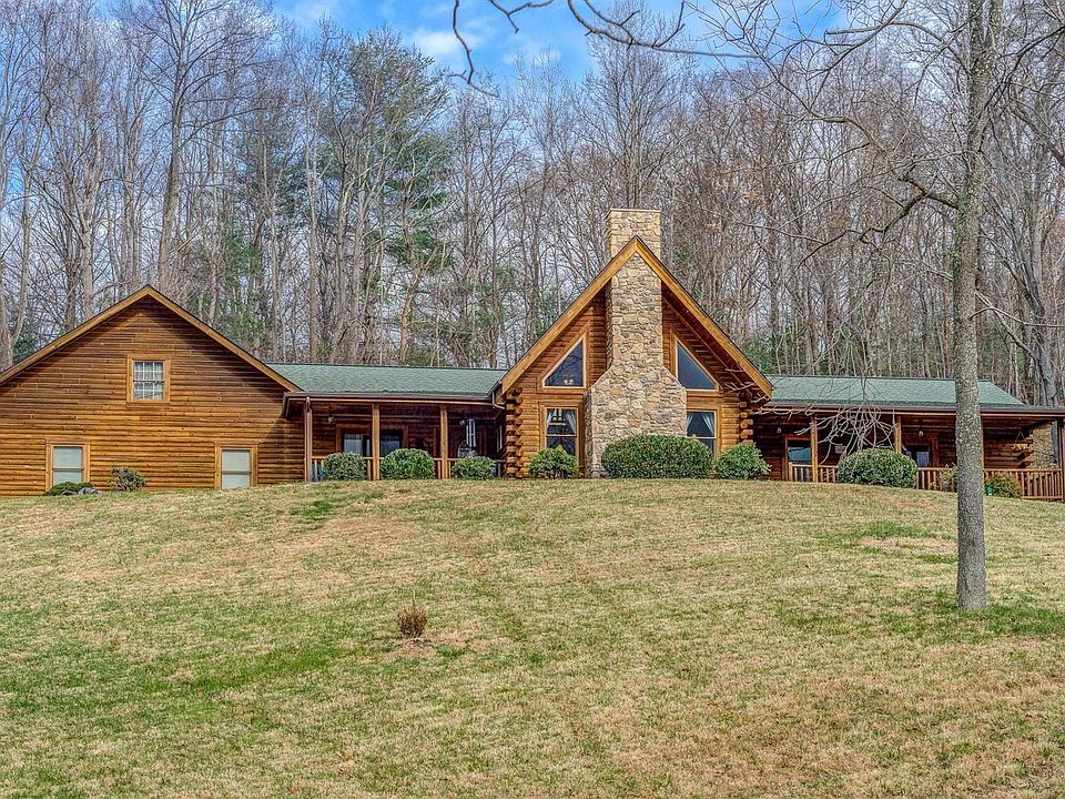 1st image of 7529 Countrywood Dr