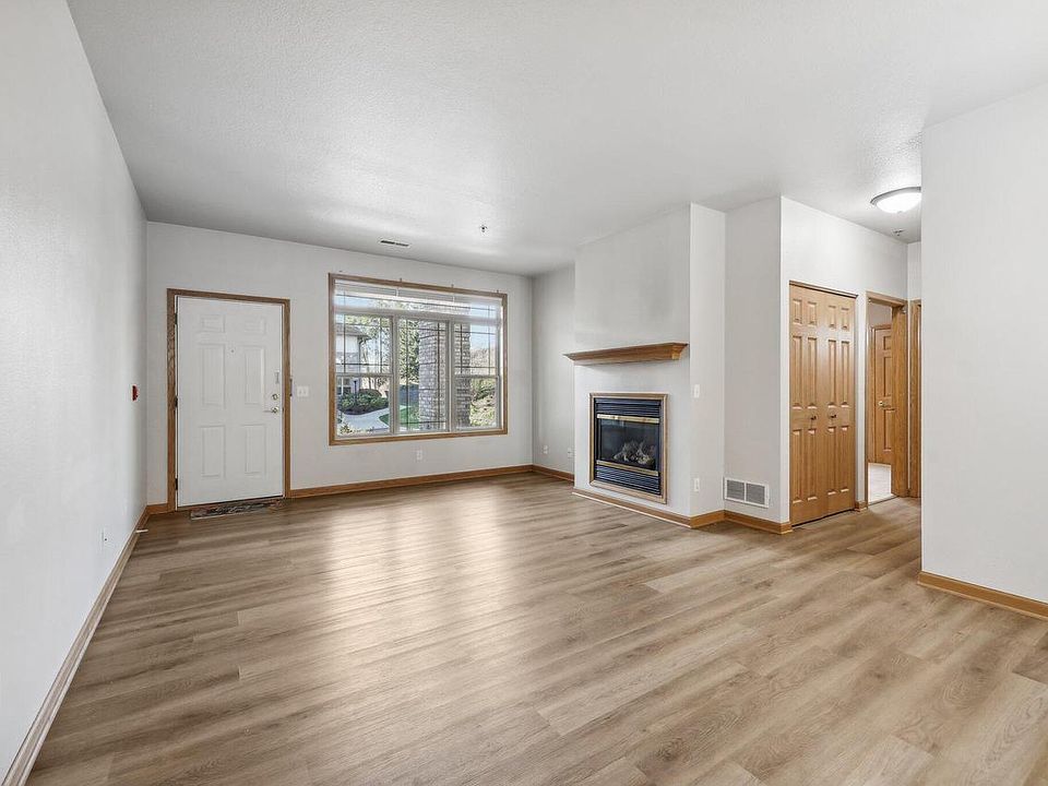 Silverbrook Highlands 480 N Silverbrook Dr West Bend WI Zillow