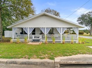 3296 Main St, Cottondale, FL 32431