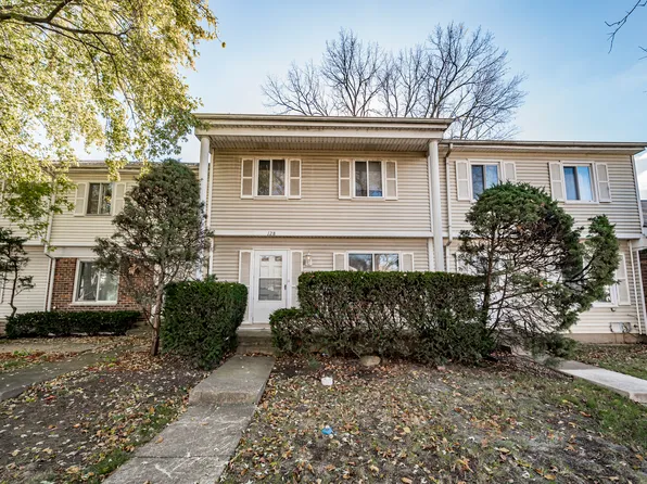 128 Jamestown Ln #128, Bolingbrook, IL 60440