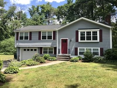 10 Lafayette Ln, Norfolk, MA, 02056