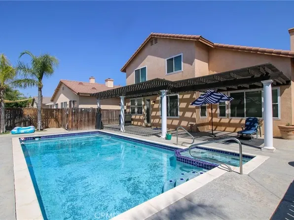 29219 Twin Arrow Cir, Menifee, CA 92584