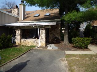 1111 Stewart Pl, Philadelphia, PA 19116