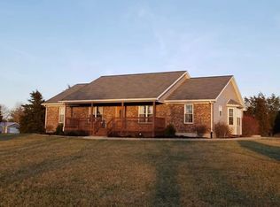 9652 S Bush Rd, Pekin, IN 47165