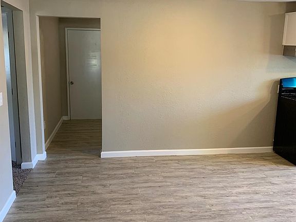 4th image of 756 S Shasta Ave