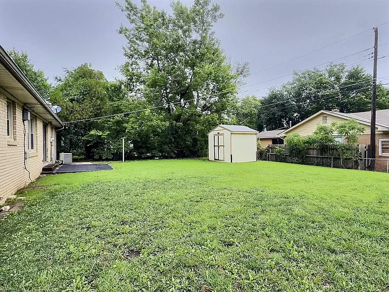 2048 S Ridgewood Dr — Photo 8