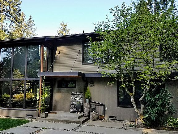 2nd image of 3327 Windolph Ln NW