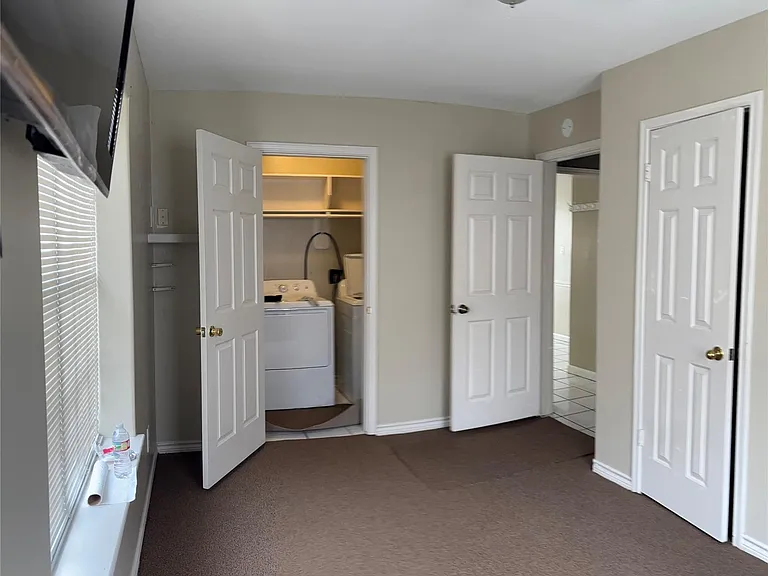 2340 Cumberland St — Photo 17